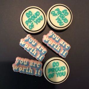 Bundle of crock shoe charms